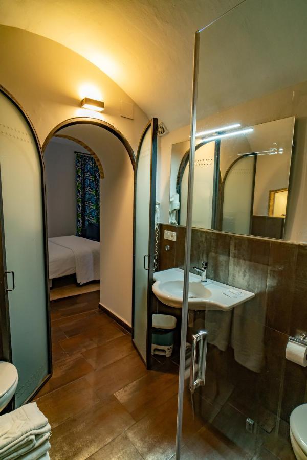 Alfonso Ix (adults Only) Hotel