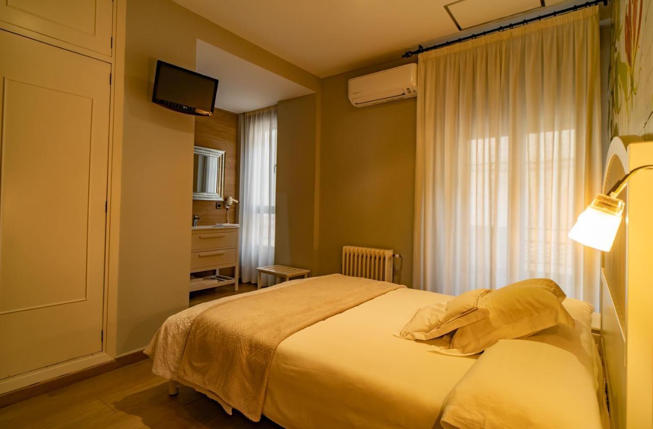 Hotel Alfonso Ix